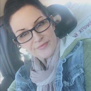 Meet your Posher, Jennifer